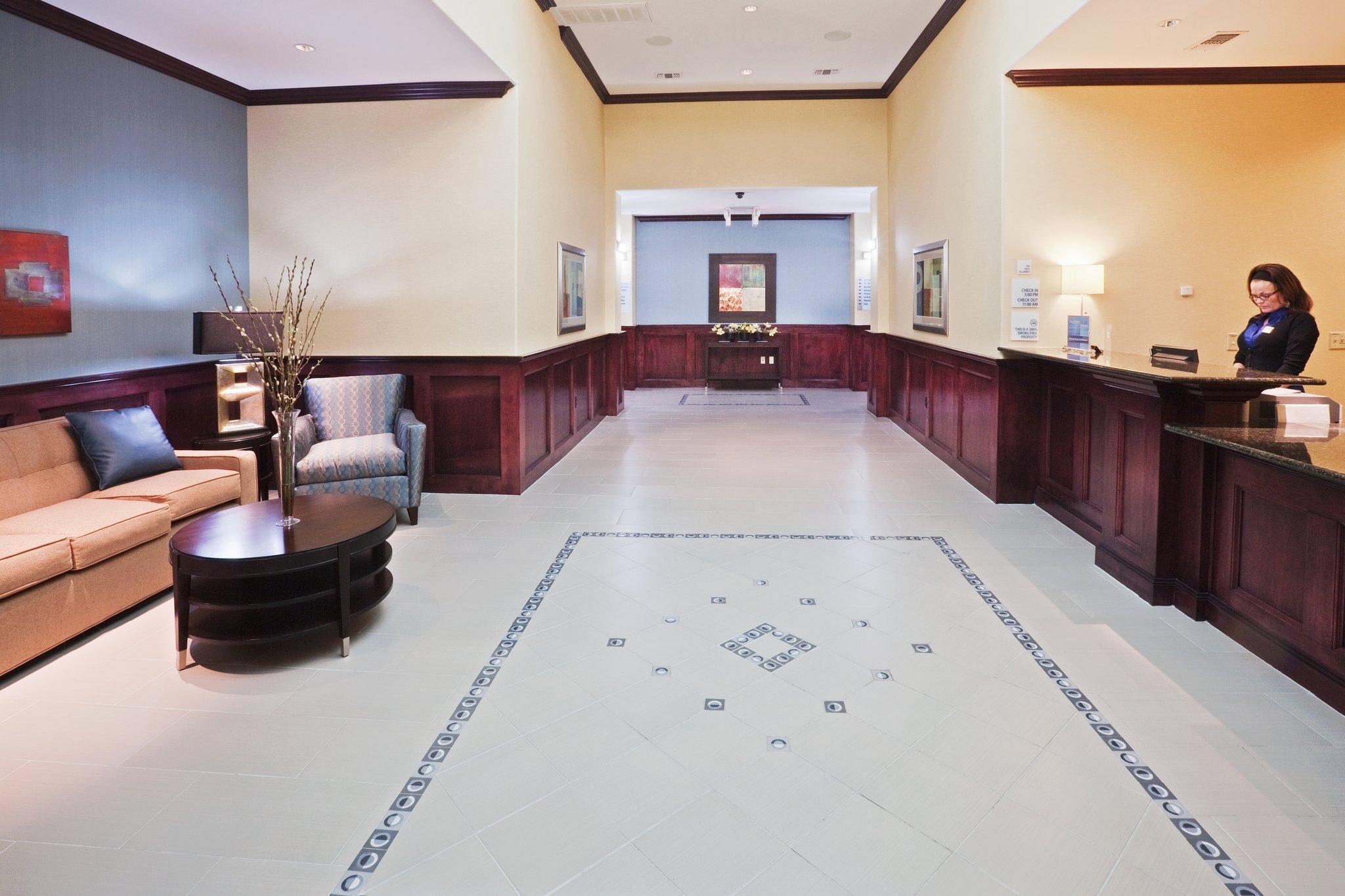 Holiday Inn Express And Suites Hotel - Pauls Valley By Ihg Exterior photo