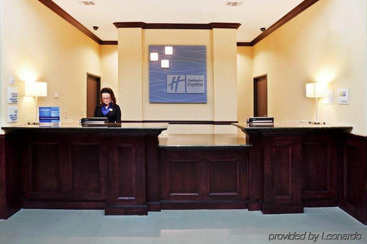 Holiday Inn Express And Suites Hotel - Pauls Valley By Ihg Exterior photo